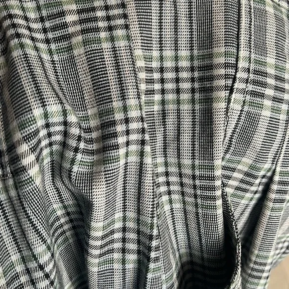 URBAN OUTFITTERS XS ROMPER FLANNEL STYLE ROMPER CUTE UO CUTE MINI DRESS ROMPER - Picture 16 of 16